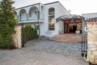 Отель Hotel Neptun Ястшембя-Гура-3